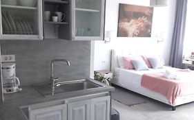 Fedias Luxury Flat Psyrri Square